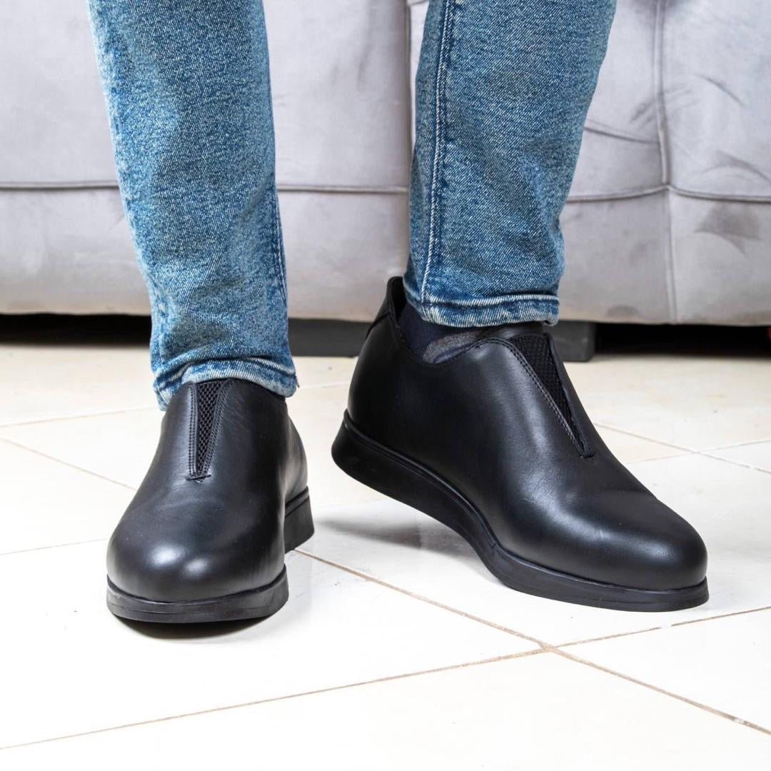 Chaussures Sneakers - Basket en Cuir Noir sans lacet originale