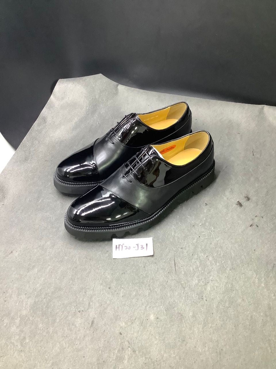 Chaussures de Ville Homme 100% Cuir Véritable- Noir LY20– Élégance & Confort Premium