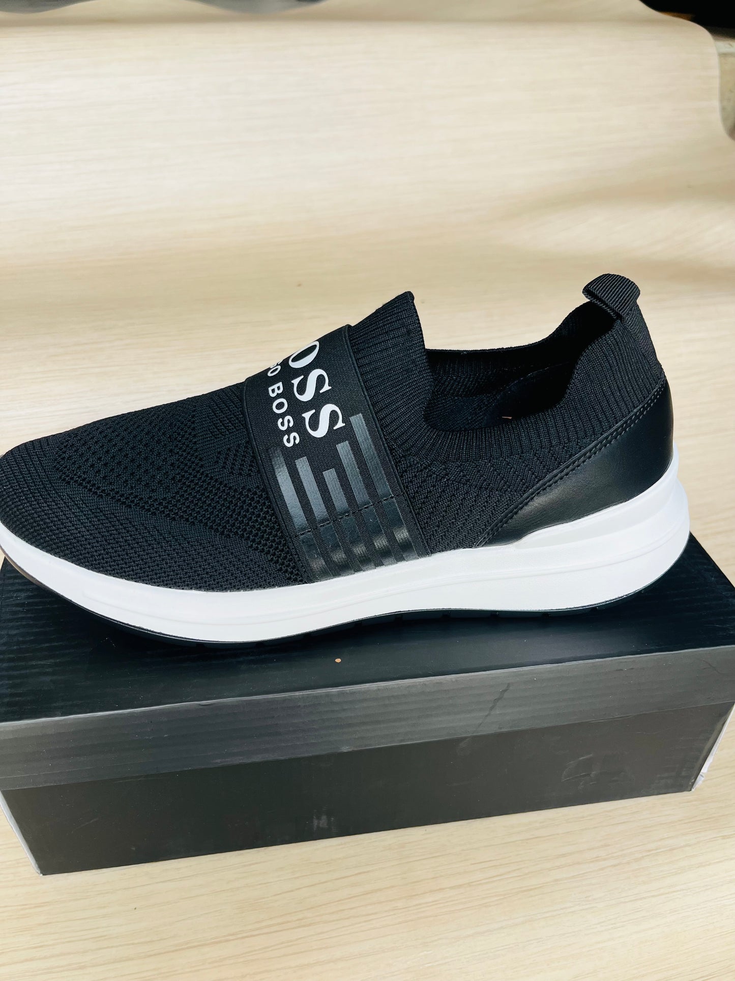 Chaussures Orthopédiques Style Boss Noir- Confort et Élégance au Quotidien