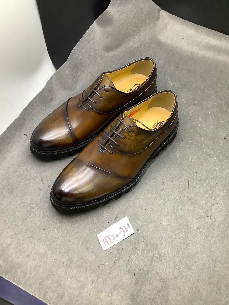 Chaussures de Ville  MARRON HY20-J31Homme 100% Cuir Véritable- Marron – Élégance & Confort Premium (Copie)